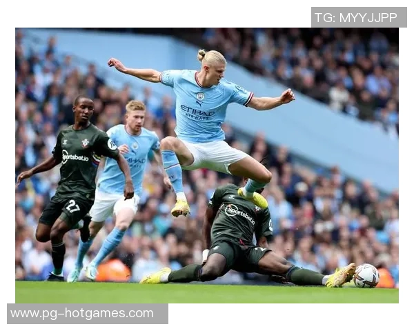 足总杯精彩对决曼城与巴萨战成平局十大进球回顾引爆全场气氛