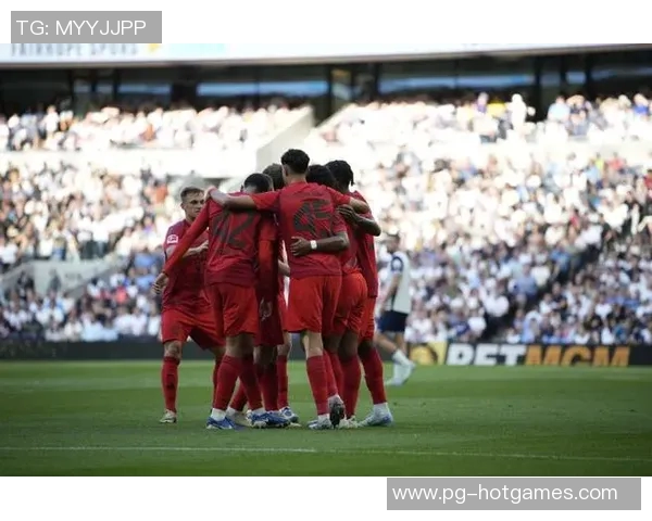 中超赛场惊现冷门热刺狂胜拜仁五球乌龙引发全场热议 中超赛场惊现冷门热刺狂胜拜仁五球乌龙引发全场热议