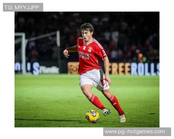 本菲卡逆袭利物浦1-0胜利引发全场震撼历史冷门再现