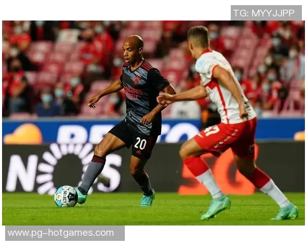 德甲激战：本菲卡小胜AC米兰红牌事件引发全场热议